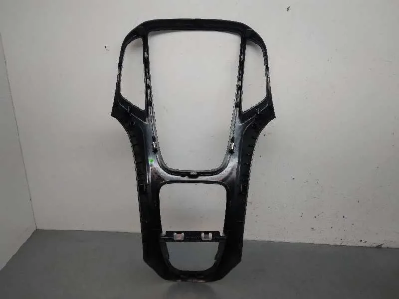 Plasticos para Opel Astra J Gtc