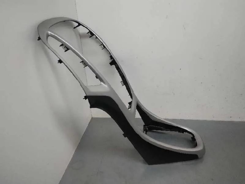 Plasticos para Opel Astra J Gtc