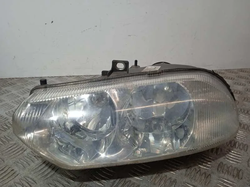 Faro Izquierdo para Alfa Romeo 156 (116)