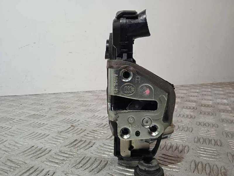 Cerradura Puerta Delantera Derecha para Toyota Auris