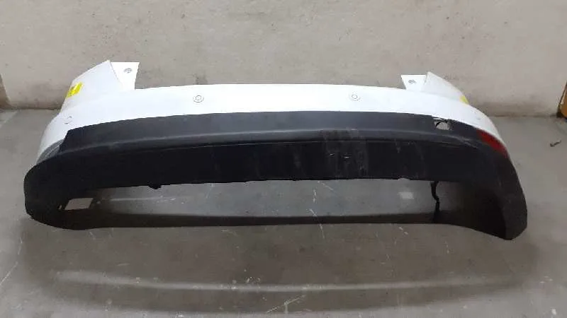 Paragolpes Trasero para Ford Focus Lim.