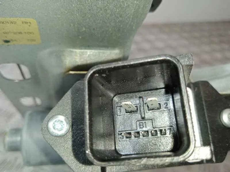 Elevalunas Trasero Derecho para Opel Zafira Tourer