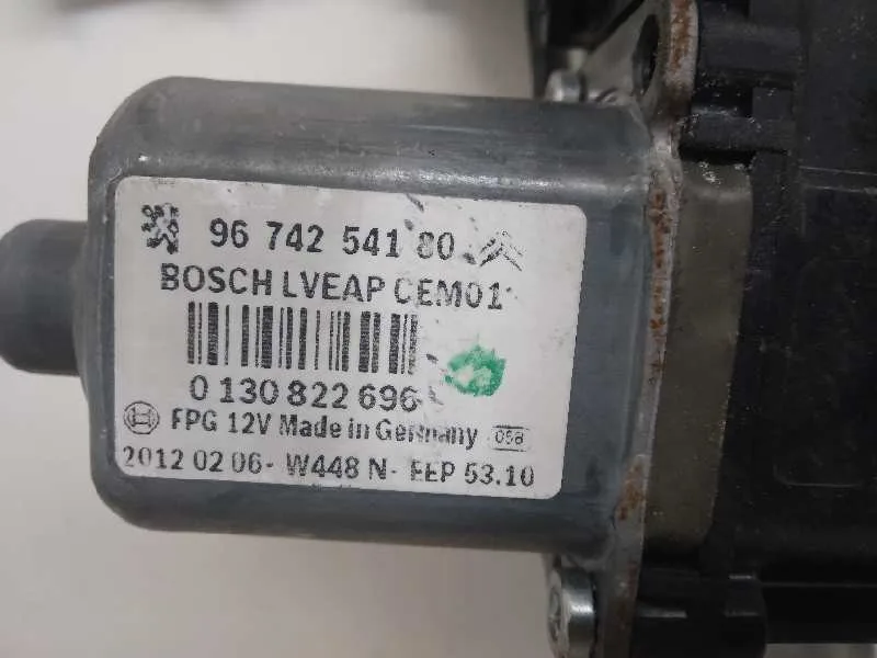 Elevalunas Delantero Derecho para Peugeot 208