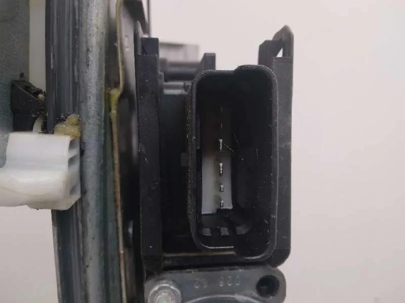 Elevalunas Delantero Derecho para Peugeot 208