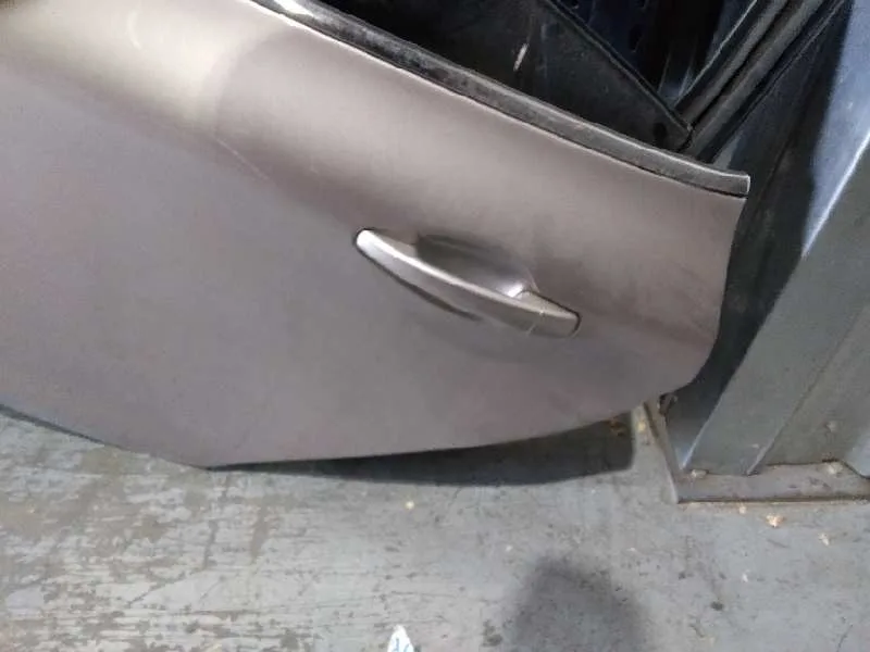 Puerta Trasera Izquierda para Peugeot 208