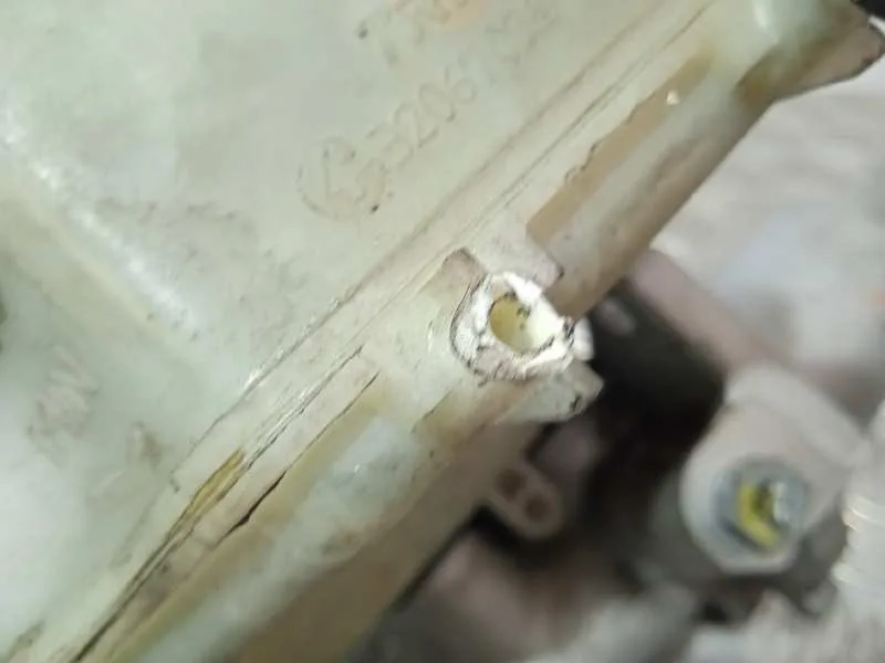 Bomba Freno para Mercedes-Benz Sprinter 02.00 -> Caja Cerrada