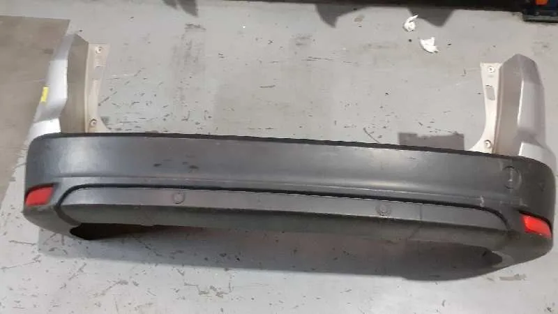 Paragolpes Trasero para Ford Focus Turn.
