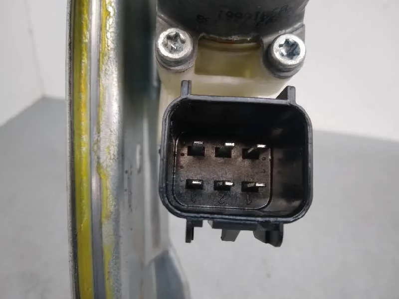 Elevalunas Trasero Izquierdo para Ford Focus Turn.