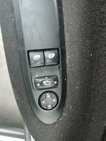 Mando Elevalunas Delantero Izquierdo para Citroën Ds3
