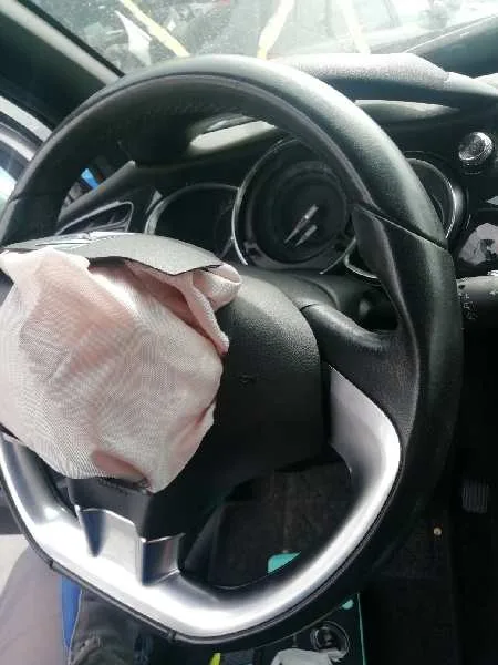 Volante para Citroën Ds3