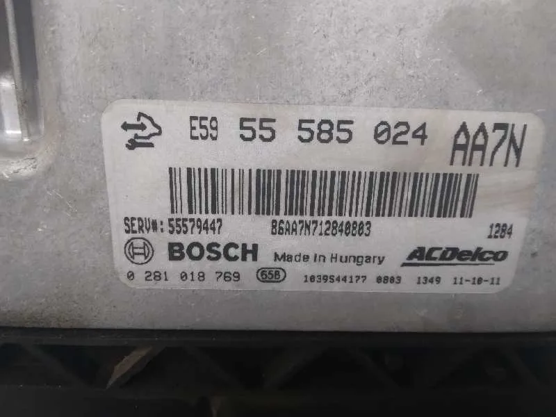 Centralita Motor Uce para Opel Astra J Gtc