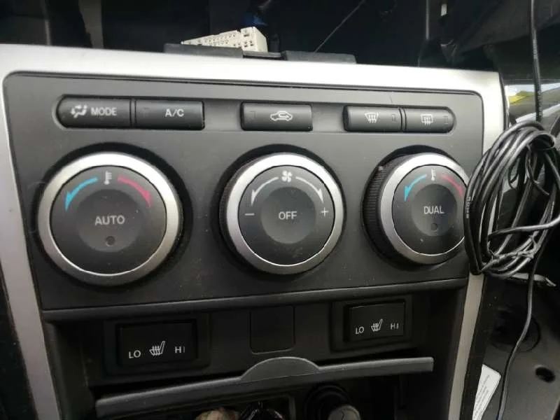 Mando Climatizador para Mazda 6 Lim. (Gh)