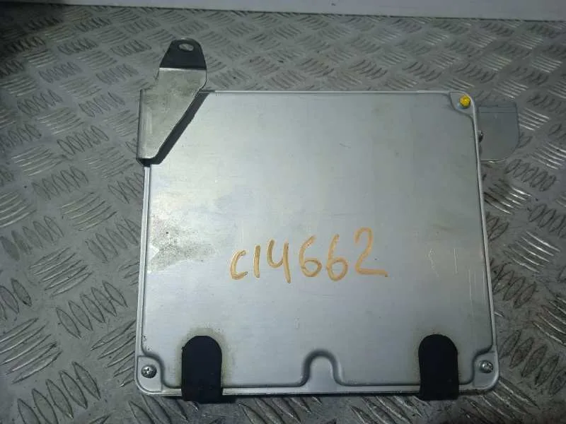Centralita Motor Uce para Lexus Is200 (Gxe10)