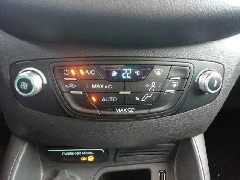 Mando Climatizador para Ford Tourneo Courier (C4A)