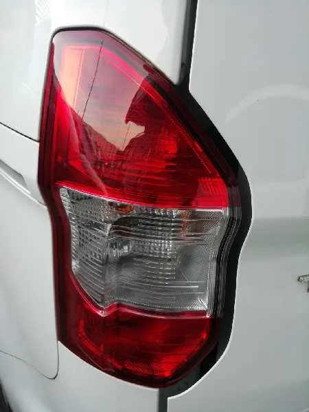 Piloto Trasero Izquierdo para Ford Tourneo Courier (C4A)