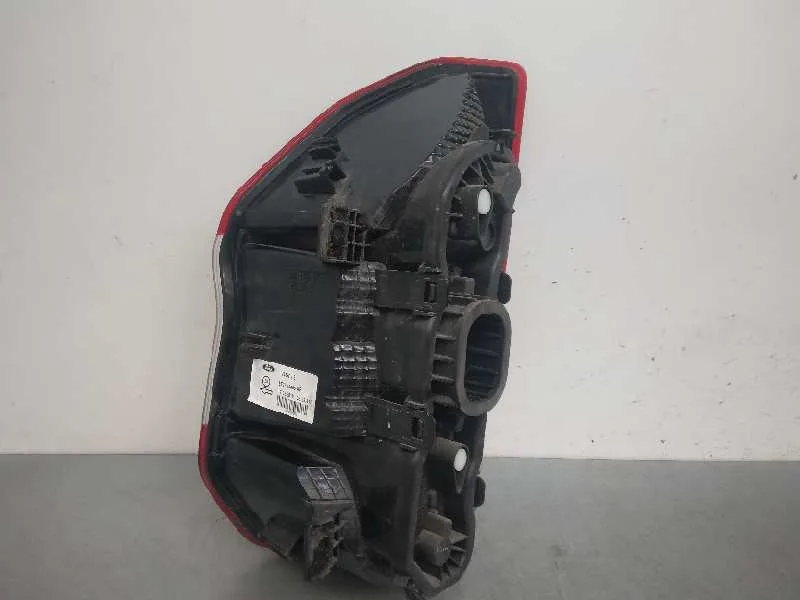 Piloto Trasero Izquierdo para Ford Tourneo Courier (C4A)