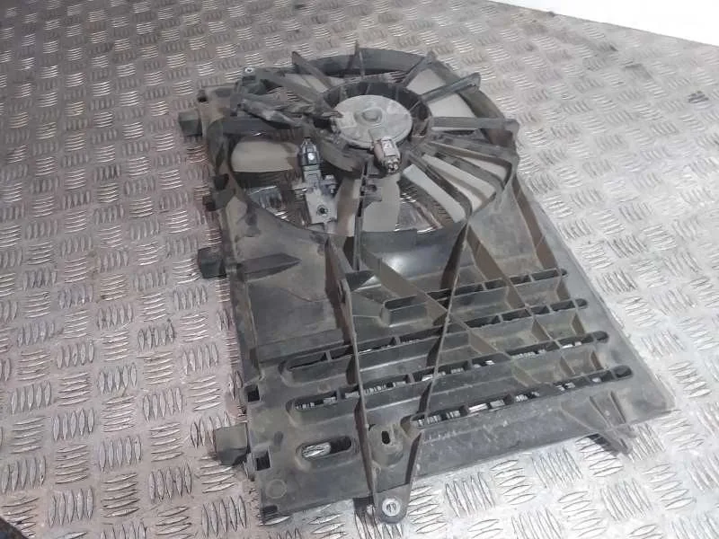Electroventilador para Toyota Corolla (E12)
