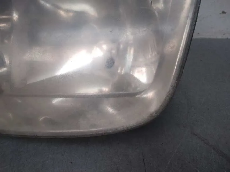 Faro Izquierdo para Volkswagen Bora Berlina (1J2)