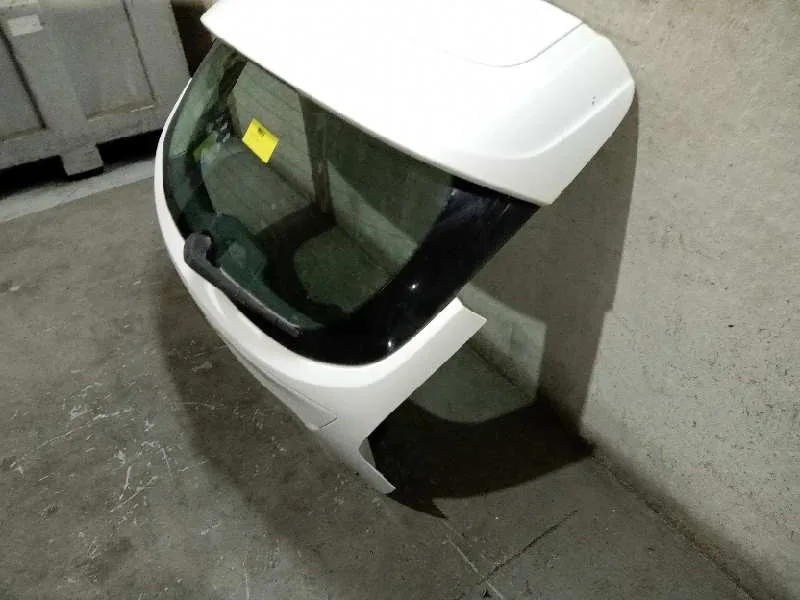 Porton Trasero para Ford Focus Lim. (Cb8)