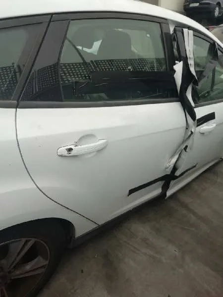 Puerta Trasera Derecha para Ford Focus Lim. (Cb8)
