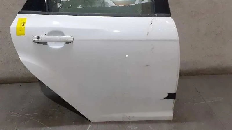 Puerta Trasera Derecha para Ford Focus Lim. (Cb8)