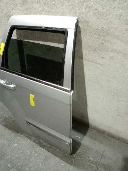 Puerta Trasera Derecha para Chrysler Jeep Gr.cherokee (Wh)