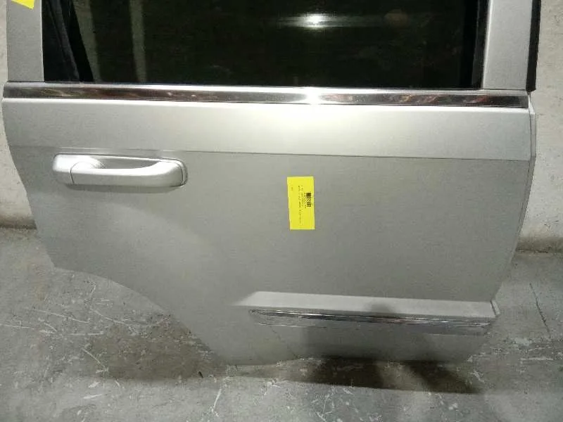 Puerta Trasera Derecha para Chrysler Jeep Gr.cherokee (Wh)