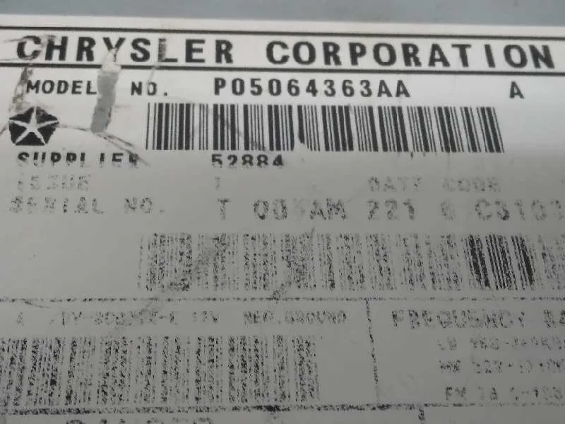 Sistema Audio / Radio Cd para Chrysler Jeep Gr.cherokee (Wh)