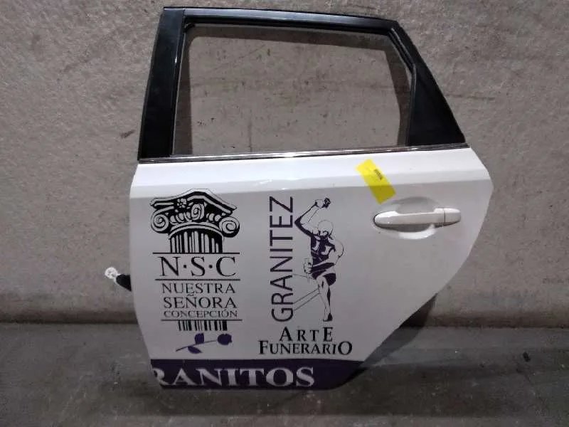 Puerta Trasera Izquierda para Toyota Auris