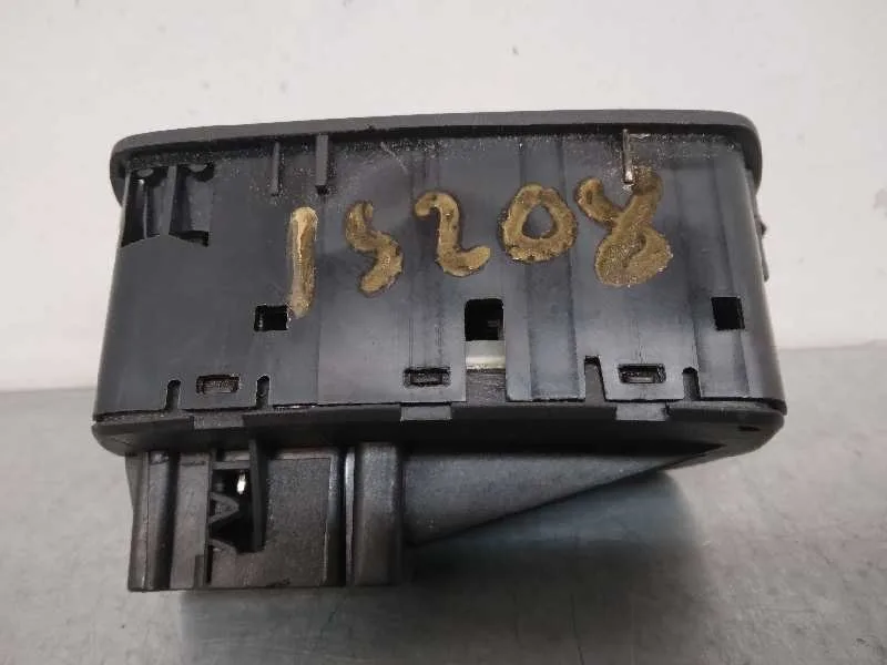 Mando Elevalunas Delantero Izquierdo para Opel Corsa E