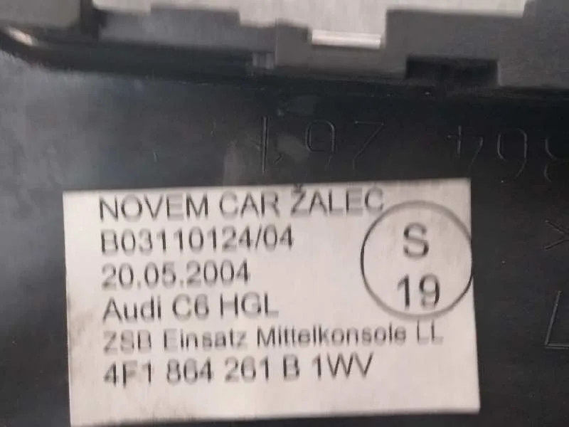 Consola Central para Audi A6 Berlina (4F2)