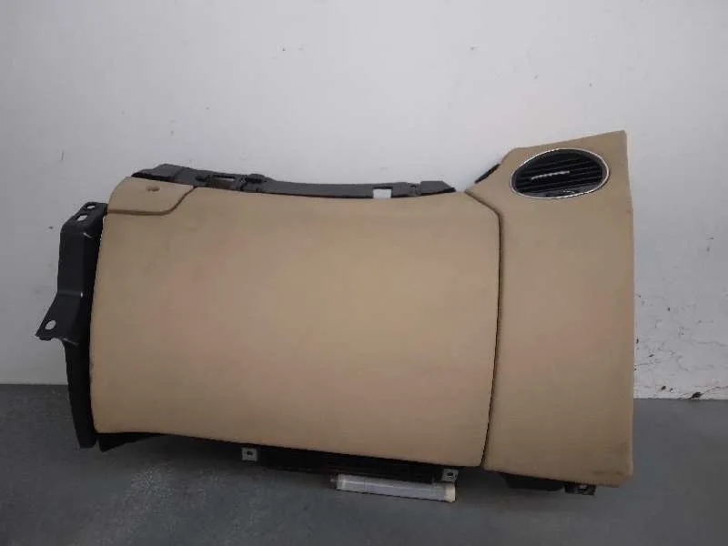 Guantera para Mercedes-Benz Clase Cls (W219)