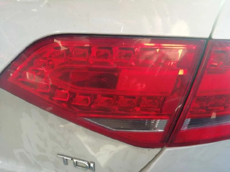 Piloto Trasero Derecho Interior para Audi A4 Ber. (B8)