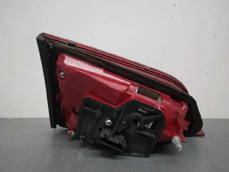 Piloto Trasero Derecho Interior para Audi A4 Ber. (B8)