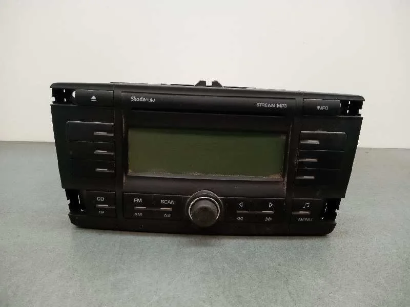 Sistema Audio / Radio Cd para Skoda Octavia Berlina (1Z3)