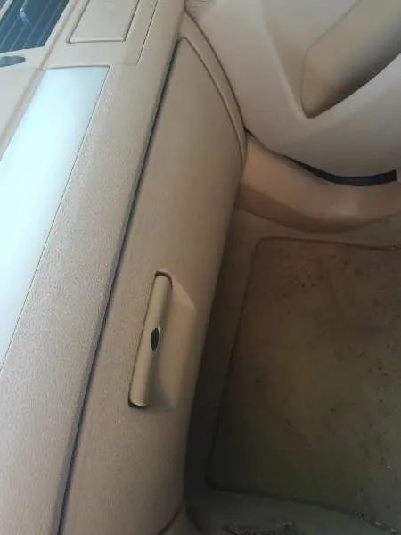 Guantera para Bmw X3 (E83)