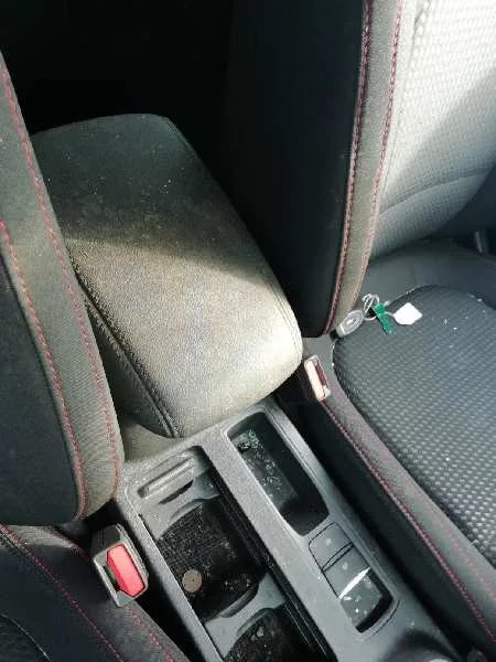 Apoyabrazos Central para Ford Focus