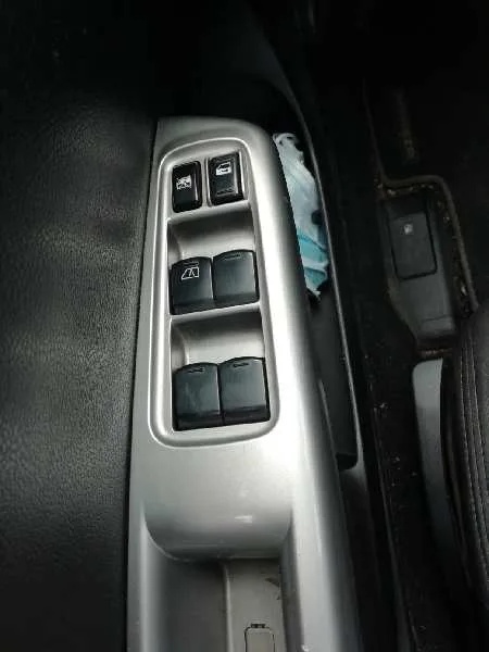 Mando Elevalunas Delantero Izquierdo para Subaru Impreza G12