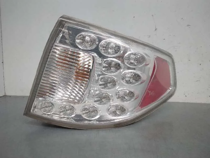 Piloto Trasero Derecho para Subaru Impreza G12