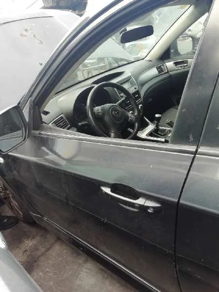 Puerta Delantera Izquierda para Subaru Impreza G12