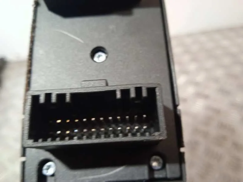 Mando Elevalunas Delantero Izquierdo para Maxus Edeliver