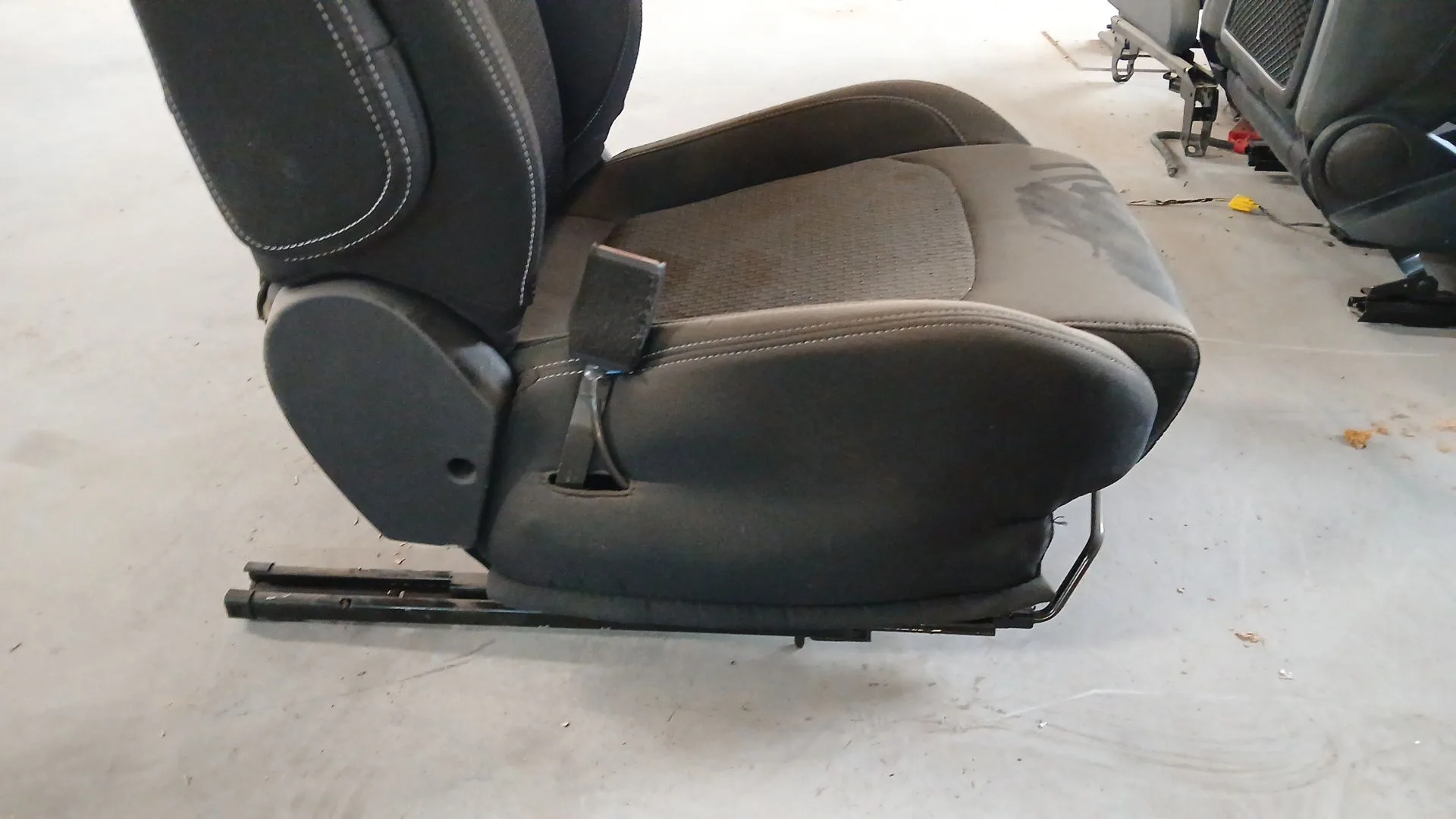 Asiento Delantero Izquierdo para Maxus Edeliver