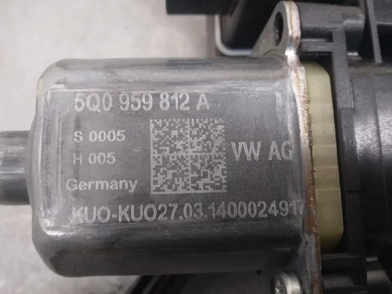 Elevalunas Trasero Derecho para Volkswagen Golf Vii Lim.