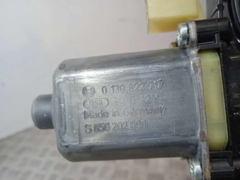 Motor Elevalunas Delantero Izquierdo para Volkswagen Golf Vii Lim.