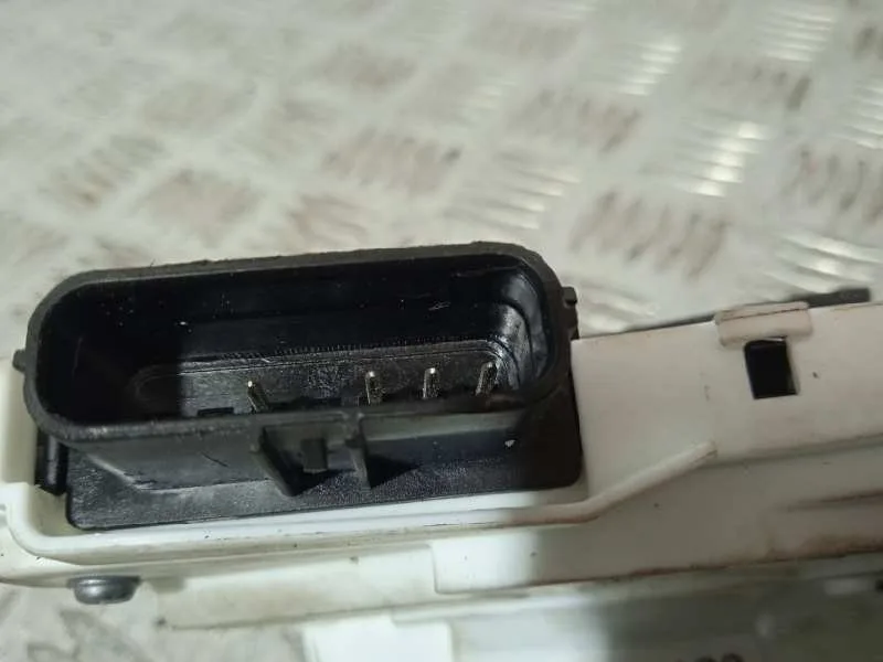 Cerradura Puerta Delantera Derecha para Maxus Edeliver