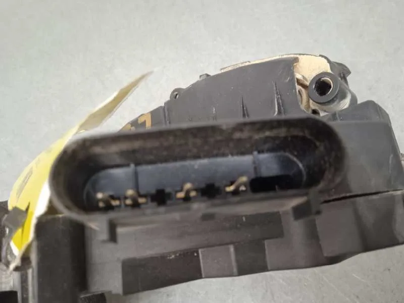 Cerradura Puerta Lateral Izquierda para Ford Transit Courier
