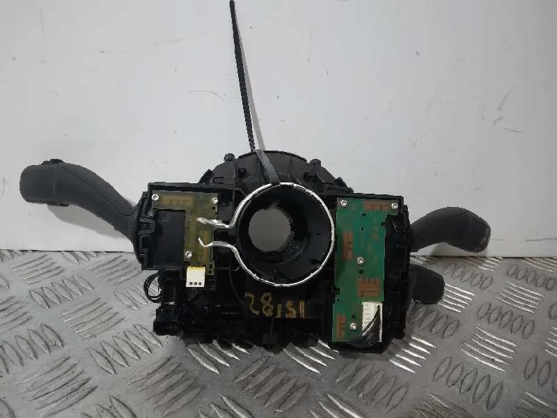 Mando Multifuncion para Audi A4 Ber. (B8)