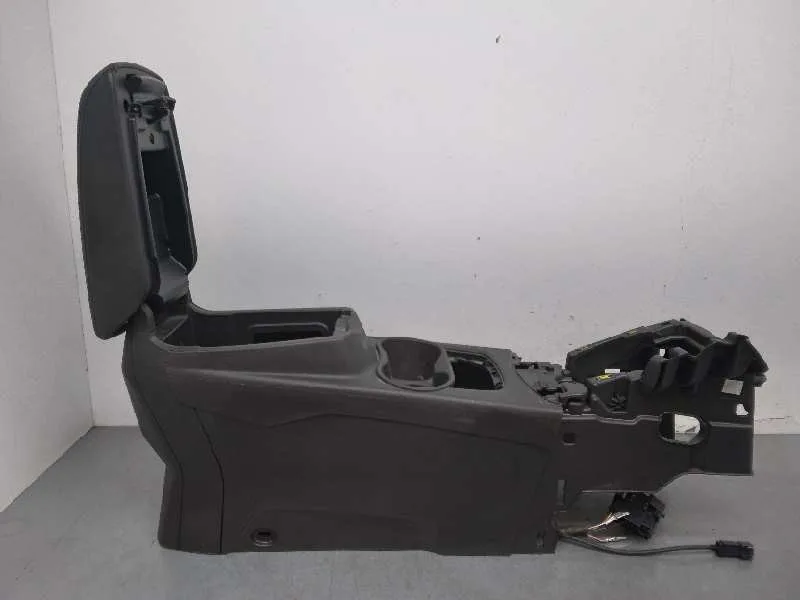 Apoyabrazos Central para Ford Focus Lim. (Cb8)