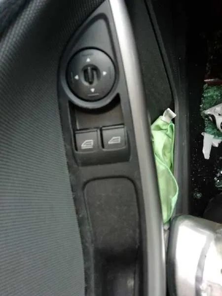 Mando Elevalunas Delantero Izquierdo para Ford Focus Lim. (Cb8)