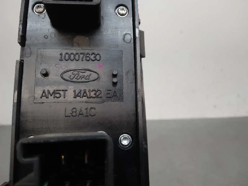 Mando Elevalunas Delantero Izquierdo para Ford Focus Lim. (Cb8)